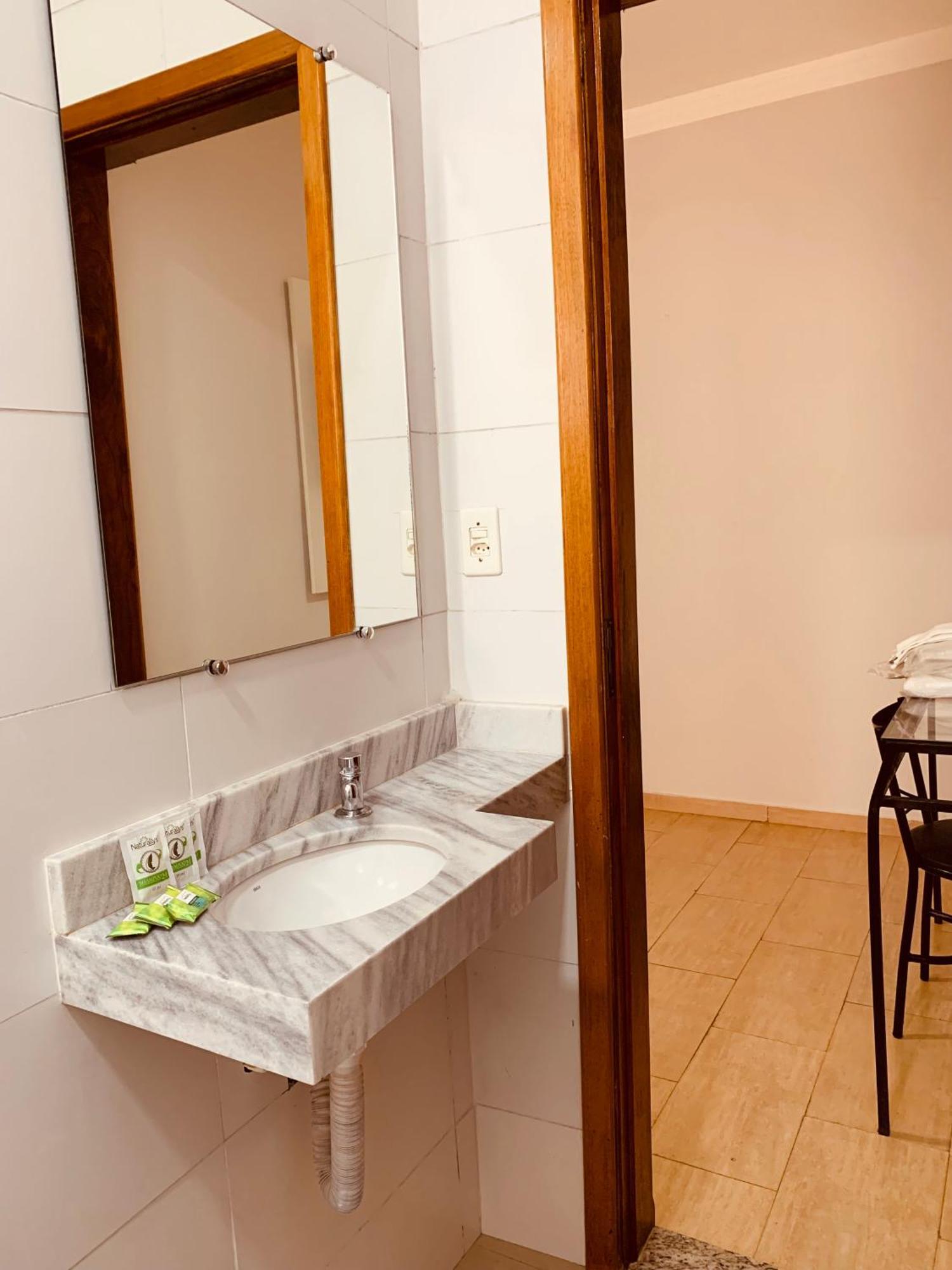 Hotel Belvedere Araras - Facil Acesso Hospital Sao Leopoldo E Faculdades Kamer foto
